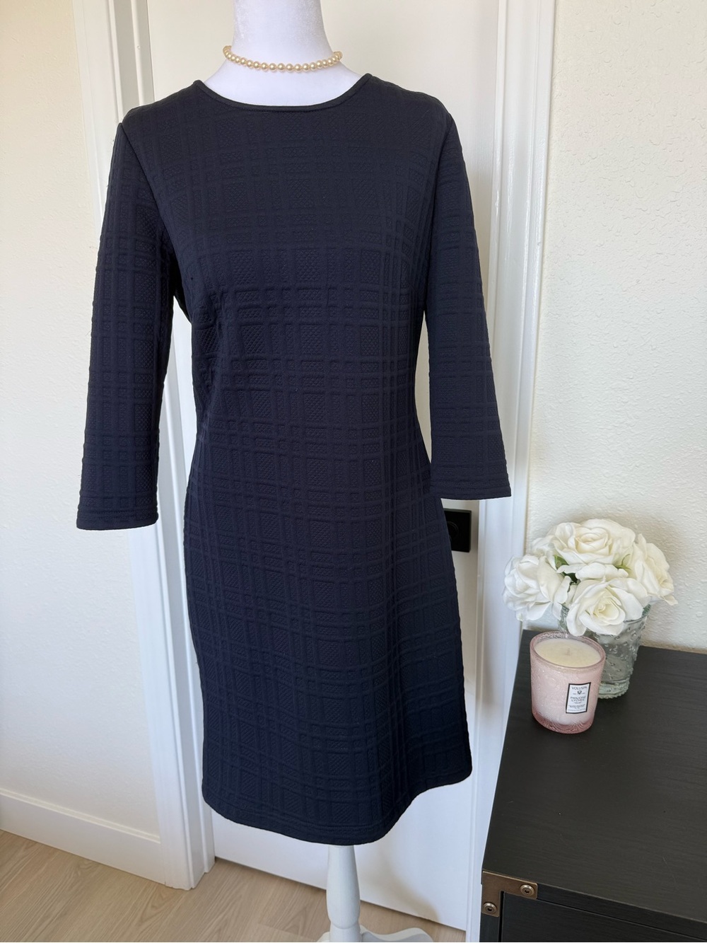 Sharagano Navy Textured Long Sleeve Shift Dress